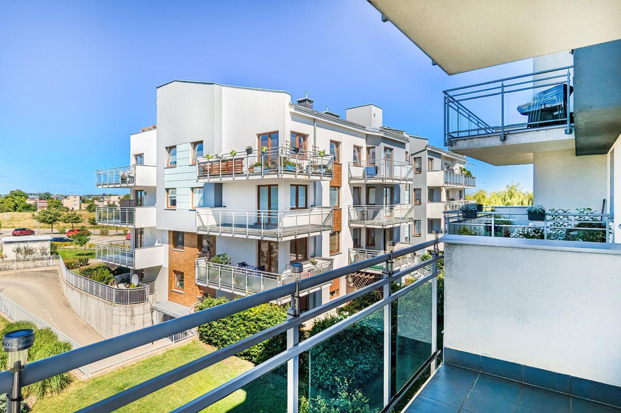 Jasny & Przestronny Apartament Z Balkonem I Parkingiem By Rent Like Home غدينيا المظهر الخارجي الصورة